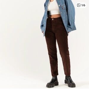 Levi's Wedgie Straight Fit Corduroy Women’s Pants in Hot Fudge